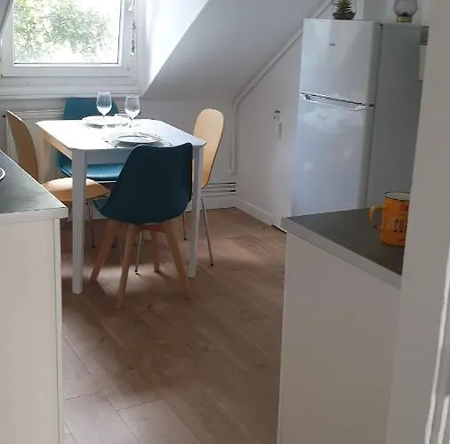 Bel F2 Centre Lägenhet